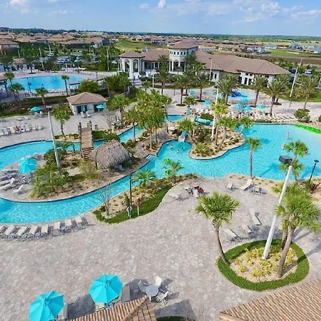 Luxury 4 Bedroom 3 Bath Pool Home 136